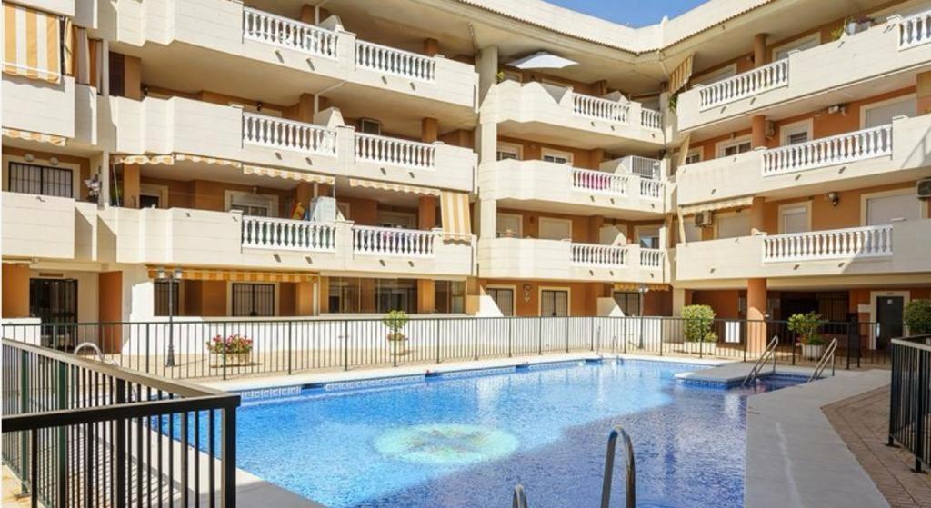 Torrevida 80 Metros De La Playa Y Piscina Abierta Apartment Rincón de la Victoria Exterior foto